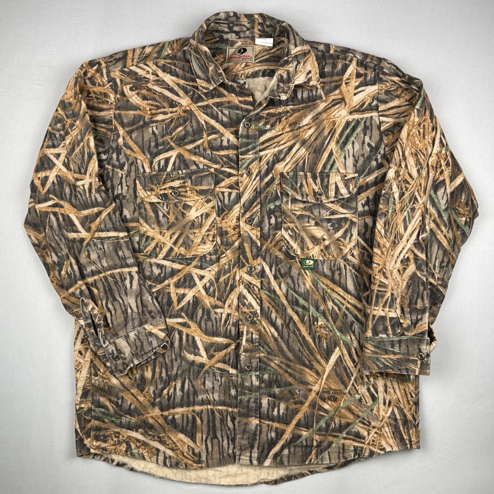Vintage 90s Mossy Oak Shadow Grass Camo Chamois Hunting Shirt USA Made L